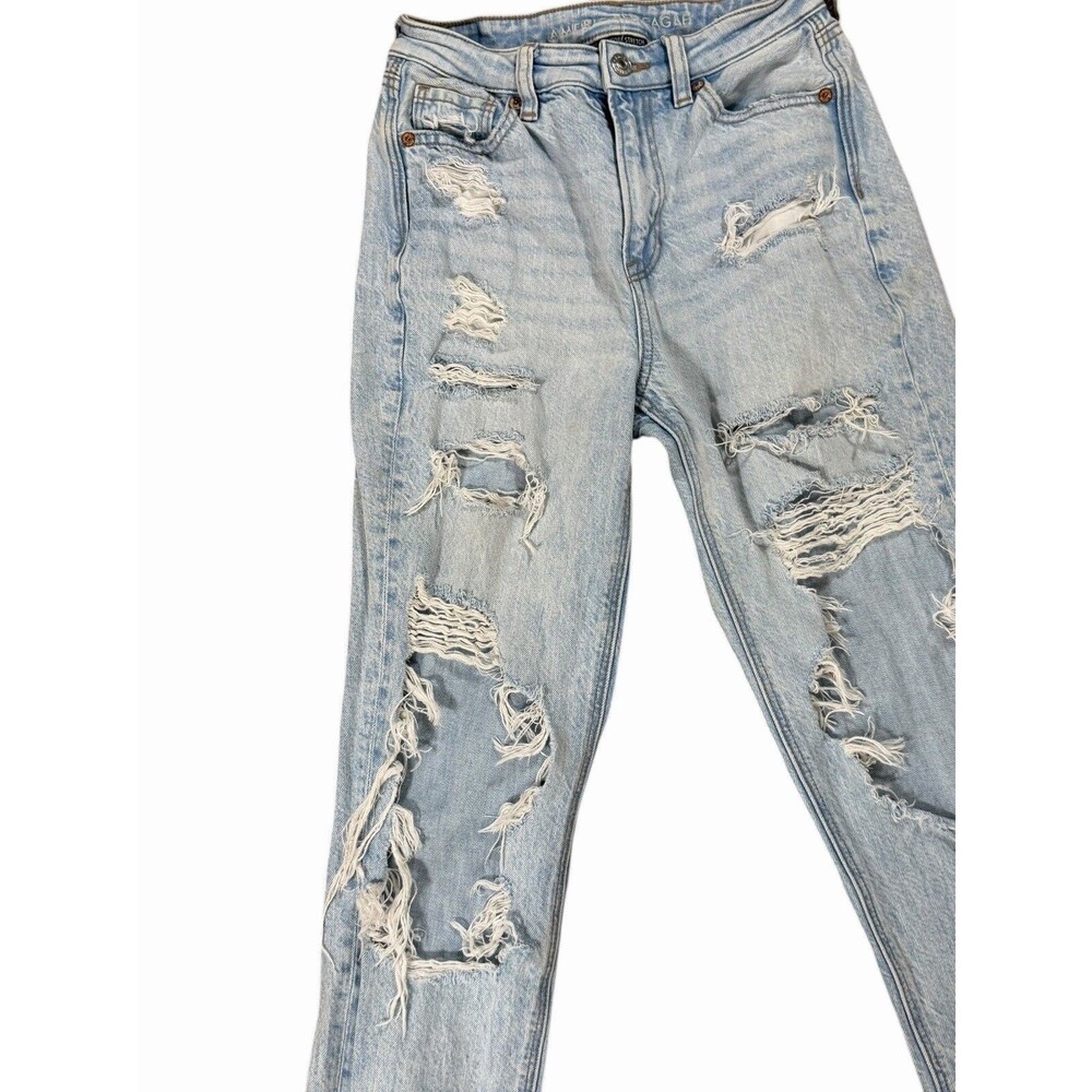 American Eagle Women’s Jeans, Distressed, Light Wash, Comfort Stretch, Size 00 - Picture 4 of 11